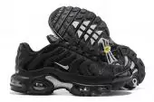 basket nike tn homme pas cher noir blache